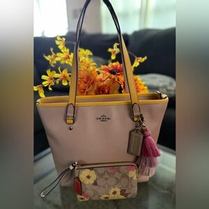 Coach Taylor Tote City 1 Beige with YellowTrim with wristlet your choice